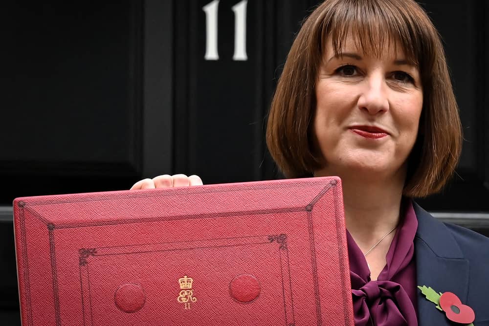 Rachel Reeves poses with the red Budget Box as she leaves 11 Downing Street to present the government's annual Autumn budget to Parliament (Photo: JUSTIN TALLIS/AFP via Getty Images)