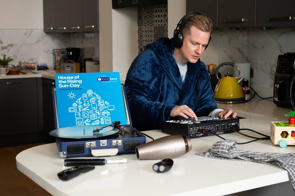 British Gas reimagines hit single 'House of the Rising Sun' using the sounds of household appliances as they provide half-price electricity between 11am to 4pm on PeakSave Sundays.