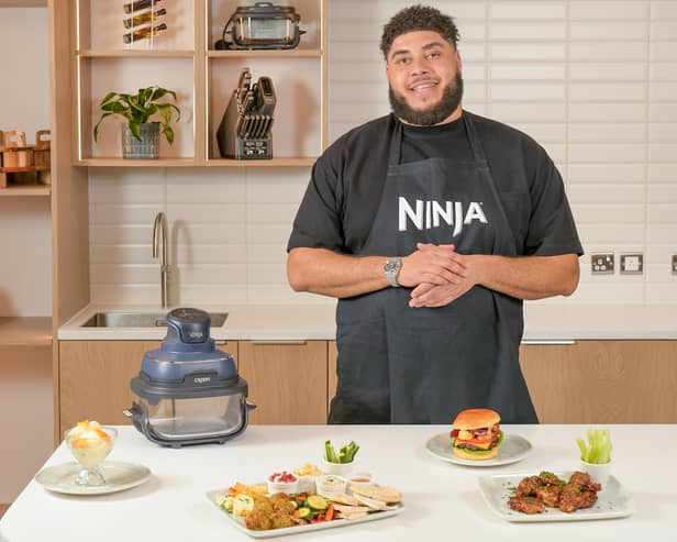 Big Zuu creates meals for students using the Ninja CRISPi, a brand-new portable air fryer