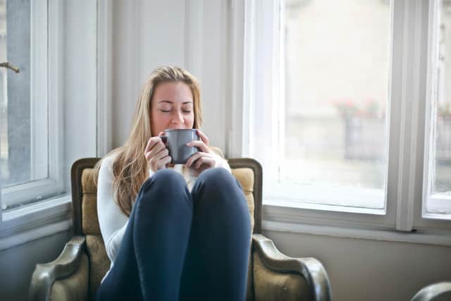 Staying warm doesn’t have to mean high heating bills (Photo: Pexels)