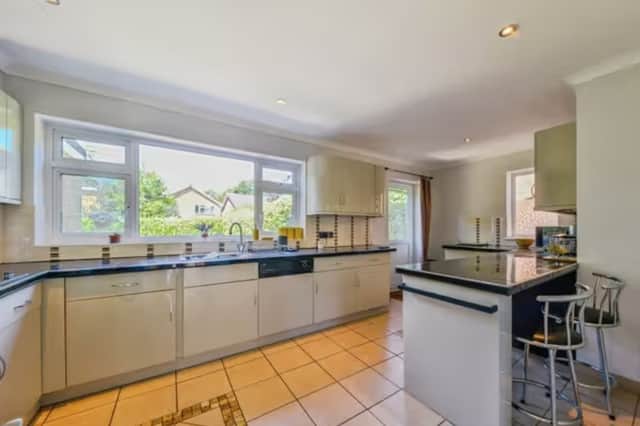4 bedroom detached house