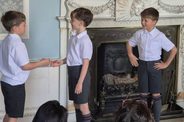 Pupils learn to express themselves clearly, think creatively and communicate effectively.