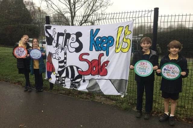 Gade Valley Primary School children made a banner for the campaign: Stripes keep us safe!