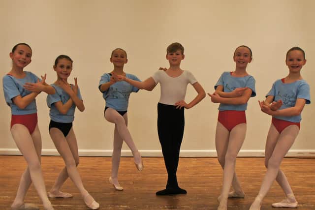 Millie Cousins, Olivia Cannon, Anna-Victoria Rowlands, Max Wilmerson, Ruby Cousins, Sophia Clarke. Photo by Ben Garner