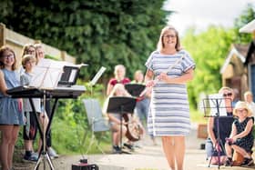 Nyree OBrien and the band  the photo has been entered in the National Gallery competition (C) Will Amlot Photography