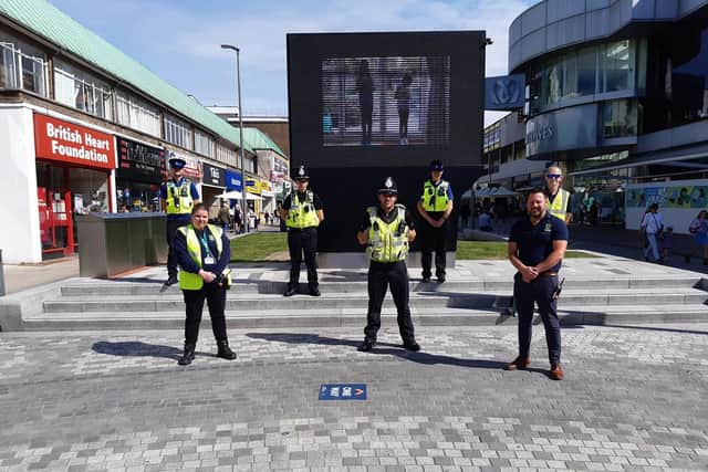 Safer Neighbourhood Officers were in the town centre assisting partners from Dacorum Borough Council Environmental andCommunity Protection Team