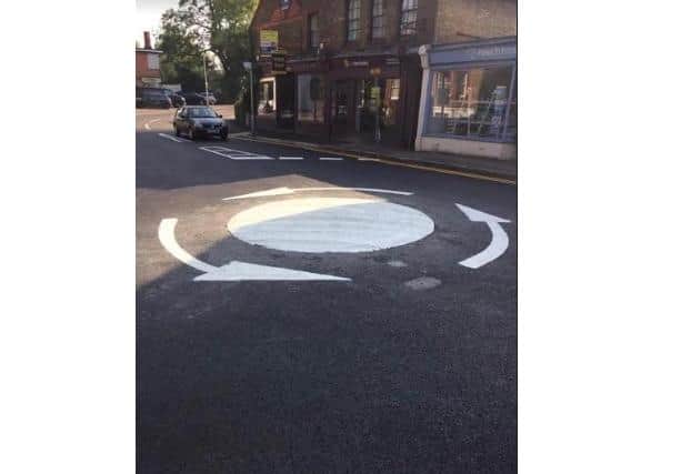A reader sent in the photos of the road markings mistake