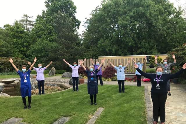 Berkhamsted Hospice receives £1,000 from Amazon fulfilment centre in Hemel Hempstead