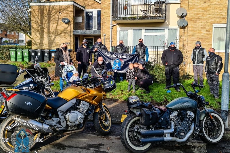 Made up of serving and ex police, fire, ambulance and military personnel who want to help as many communities as they can. Theyhave been helping communities all over Hertfordshire and helped to give a three-year-old in Hemel a lockdown party