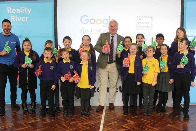 Sir Mike Penning, Be Internet Legends Assembly