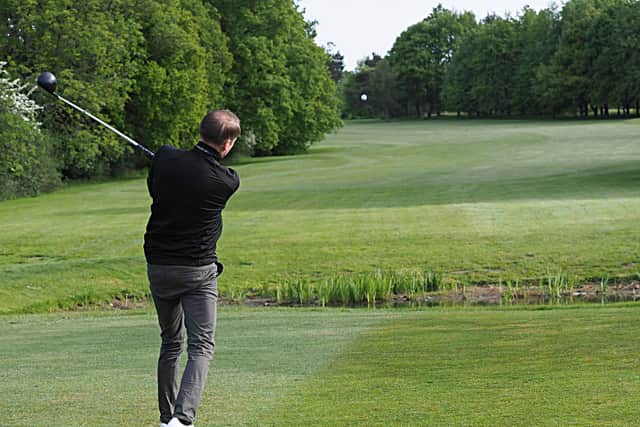 Golfers tee off after lockdown (C) Tony Margiocchi