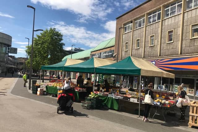 Hemel Hempstead Market (C) Saunders Market