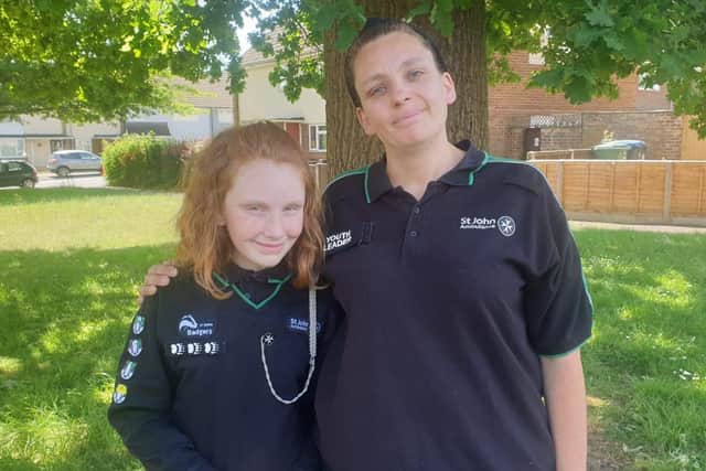 Mother and daughter, Samantha (Badger Lead) and Charlotte (Follow Me Badger) set out onone of their sponsored walk sessions