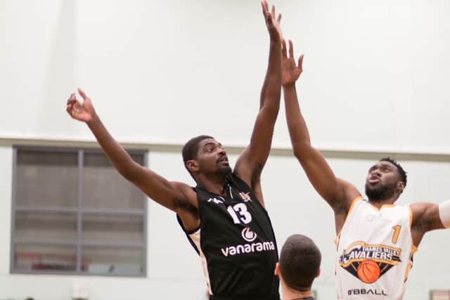 Johnathan Lashley in action for Hemel Storm
