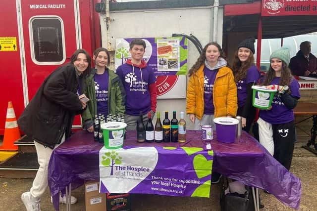 The JFK team, mentored by Robert Males of Underwoods Solicitors, ran a raffle at this Saturday’s home game of Hemel Hempstead Town