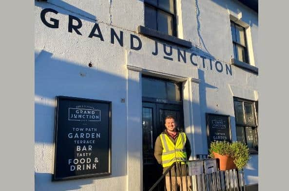 Eamonn Born-Neal at Grand Junction Arms, Bulbourne