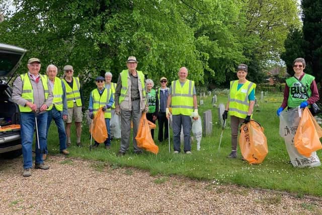 Litter-pickers from Holy Trinity Church in Dacorum.