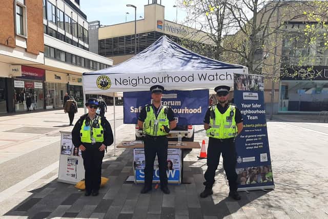 Members of the local Safer Neighbourhood Team were in Hemel Hempstead Town Centre yesterday to speak to the community about knife crime