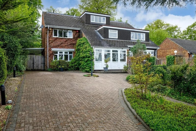 This Hemel Hempstead home with its own swimming pool is on the market for £1,295,000