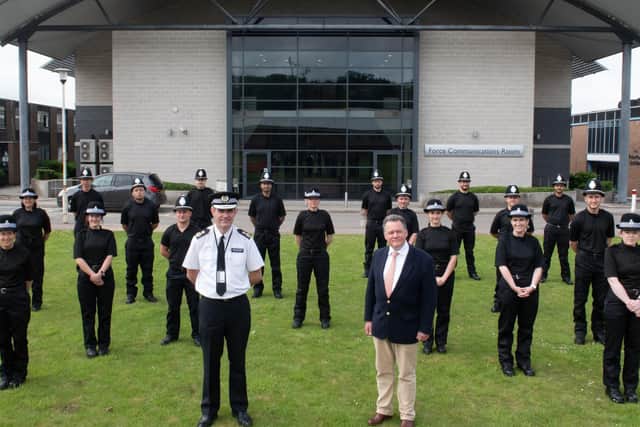 Hertfordshire's PCC David Lloyd and  Chief Constable Charlie Hall with the 18 new recruits