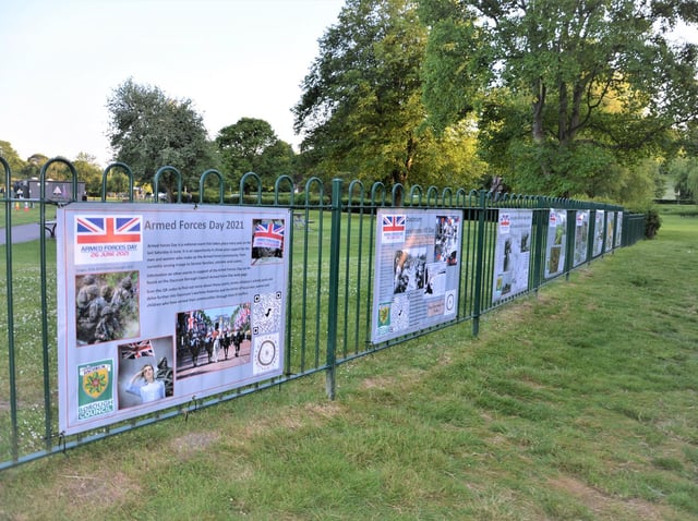 Dacorum Heritage Trust in partnership with Dacorum Borough Council, have installed a series of banners on the railings of the splash park in Gadebridge Park