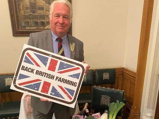 Sir Mike Penning shows support for farmers and British food