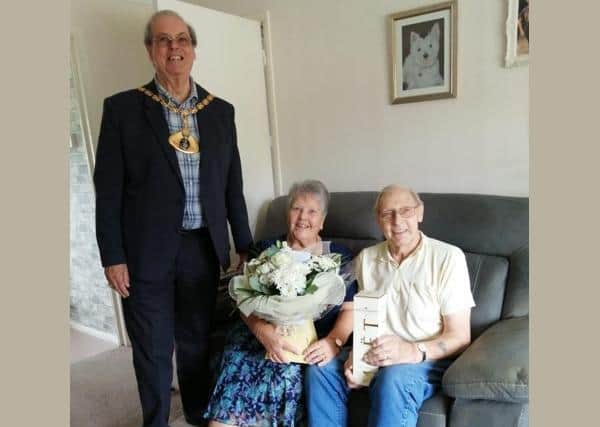 Mayor of Dacorum, cllr Stewart Riddick, visited Betty and David on their Diamond wedding anniversary