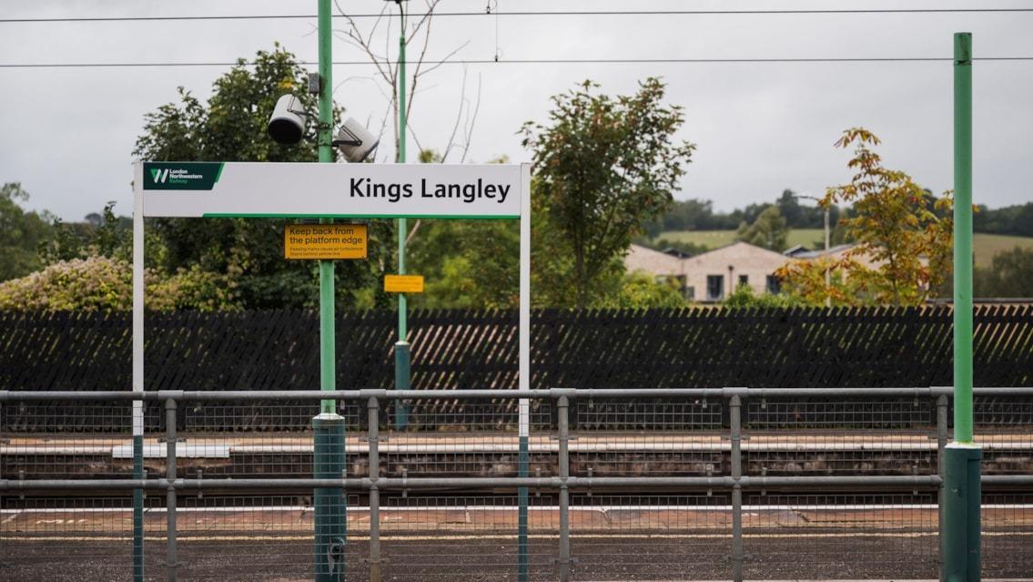 10,3 Millionen Pfund teure Modernisierung am Bahnhof Kings Langley geplant ...