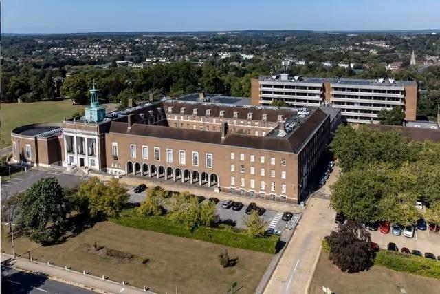 Der Landkreis Hertfordshire stellt Pläne für acht neue Pflegeheime vor