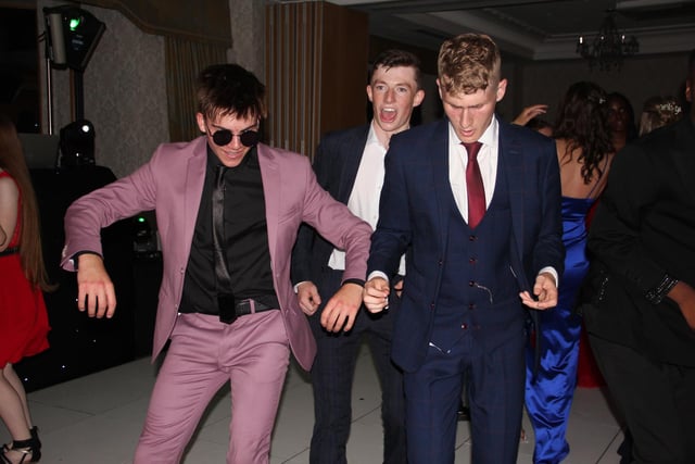 Teens hit the dance floor and cut some shapes.