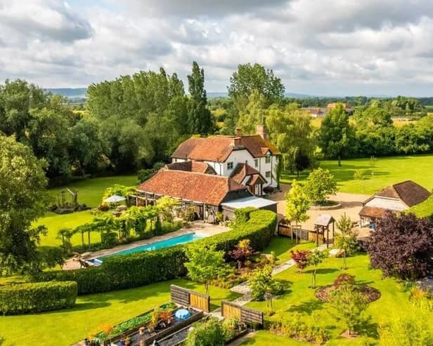 Valued at £2.6m