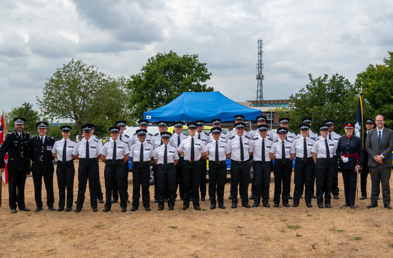 25 neue Polizisten verstärken die Polizei von Hertfordshire