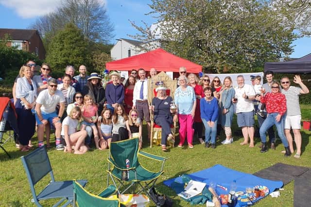 Hill View Residents celebrate the Coronation 