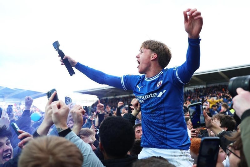 League One high-fliers Wycombe Wanderers have signed Chesterfield winger James Berry for an undisclosed fee. Berry, 24, joined the Spireites from Macclesfield Town in August 2023 and helped them win the National League title last season. He has scored 10 goals in 28 appearances this season for the League Two side