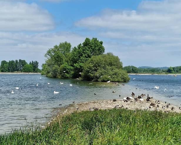 Piling work is beginning at Wilstone Reservoir next week, which will see 2,000 steel piles installed into the 200-year-old reservoir's embankments