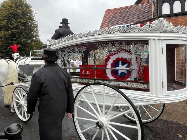 Leo's coffin was ridden through the streets of Hemel Hempstead on a carriage that was pulled by two white horses