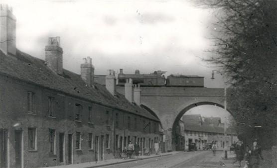 The Iconic Marlowes Viaduct, shows ‘Puffie Annie’ the Nickey Line train making is way across to The Heath Park Station – Circa Early 1930s