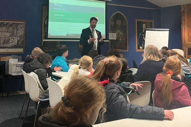 David Taylor speaking with Hemel Children