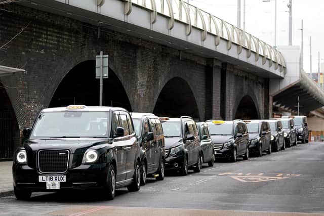 Figures show 19 out of 176 taxis are wheelchair-accessible in Dacorum.