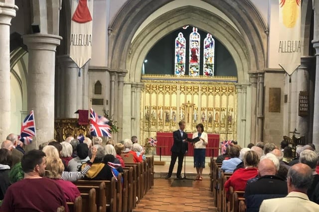 St Peter's Church in Berkhamsted held a Thanksgiving service for Queen.