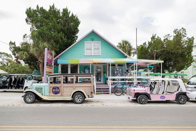 Scenic Pine Avenue is a great place to browse the shops (photo: Jeremy Piper)