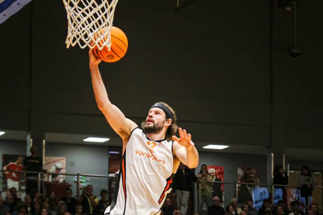 Taylor Johnson in action against Essex. Photo: Matt Cook.