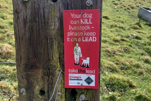 A sign in Hertfordshire urging dog walkers to keep their pets under control