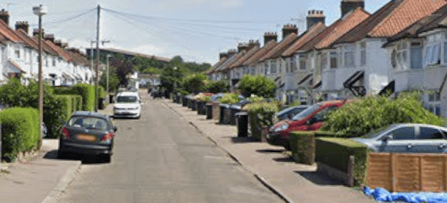 Two men were arrested in connection with a suspected incident of affray in this Hemel Hempstead neighbourhood.