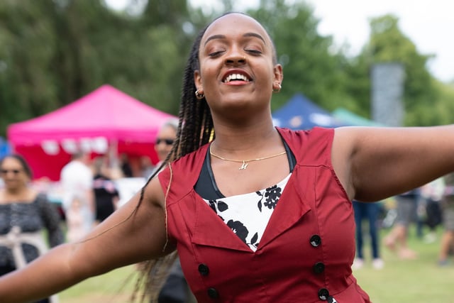 Scores of dance performances entertained crowds in Hemel Hempstead.