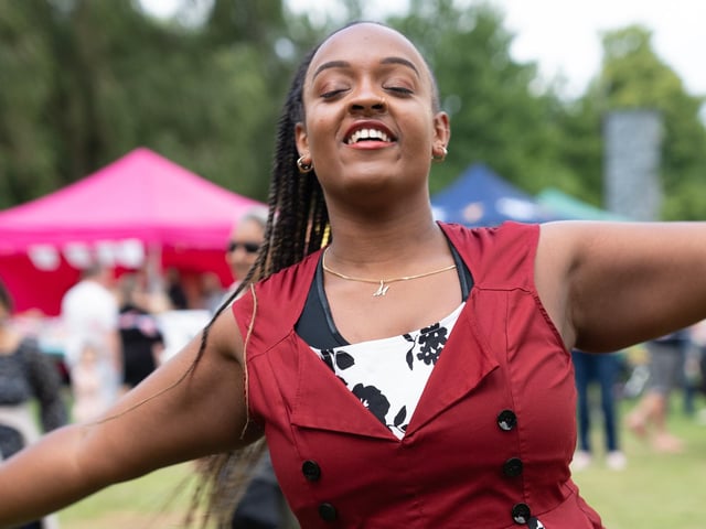 Scores of dance performances entertained crowds in Hemel Hempstead.