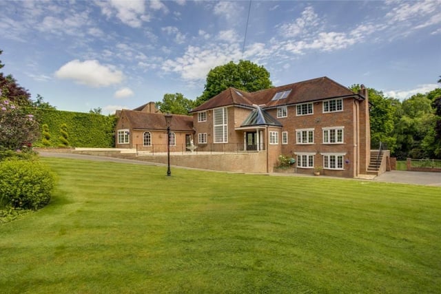 The property in Potten End has four floors, 6 bedrooms and 5 bathrooms.