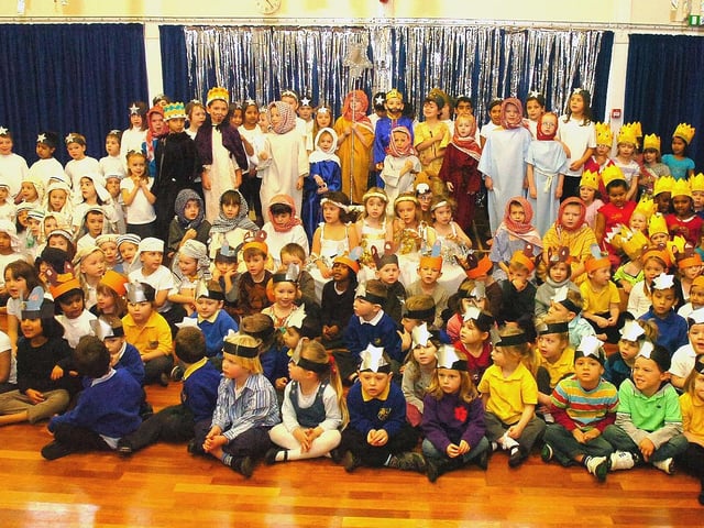 Infants School at Hobbletts Manor in Adeyfield