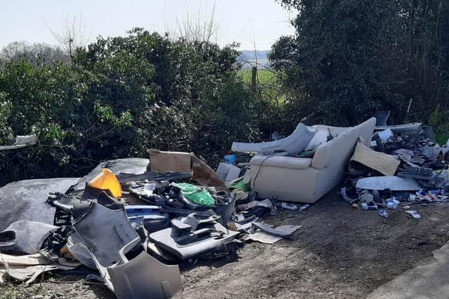 The rubbish left on Coles Lane, Markyate