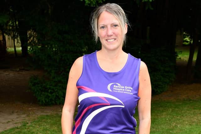 Susan Rennie Coach Hemel runner takes on London Marathon for Rennie Grove in memory of ...